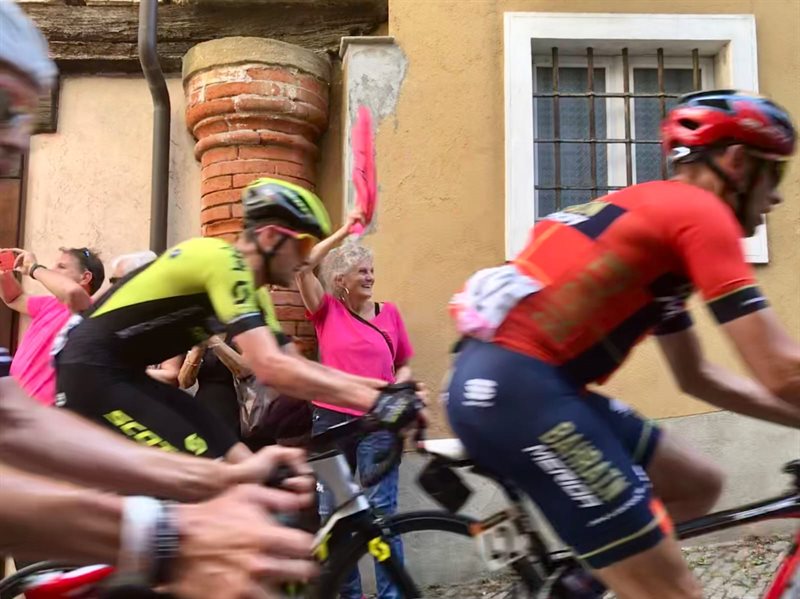 Racconti dal Giro 
con Bike Division