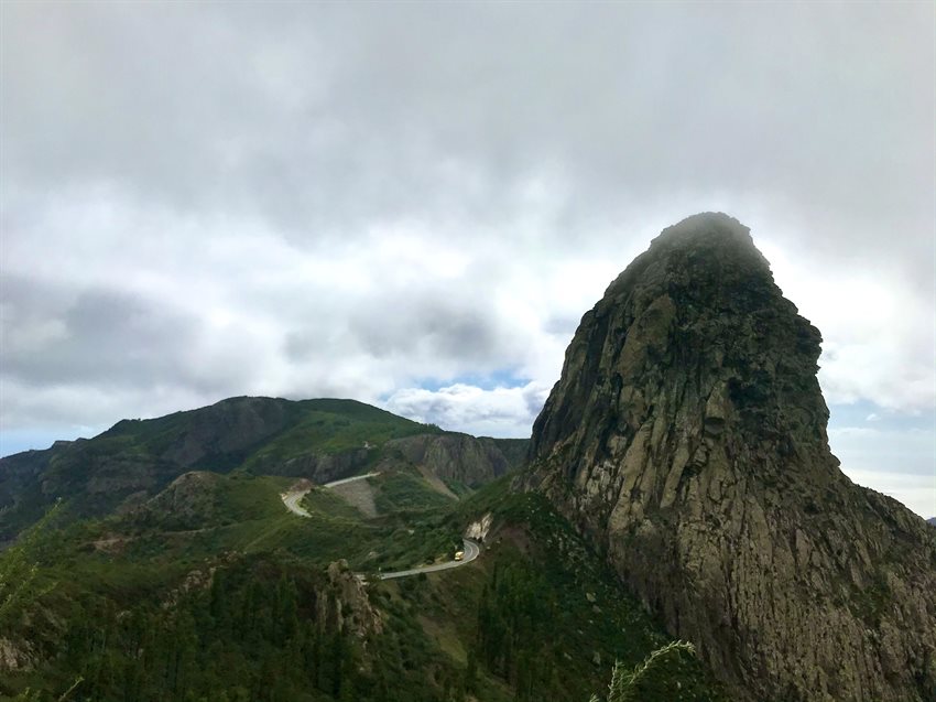 TOUR TENERIFE LA GOMERA: LA BELLEZZA DI SCOPRIRE con Bike Division