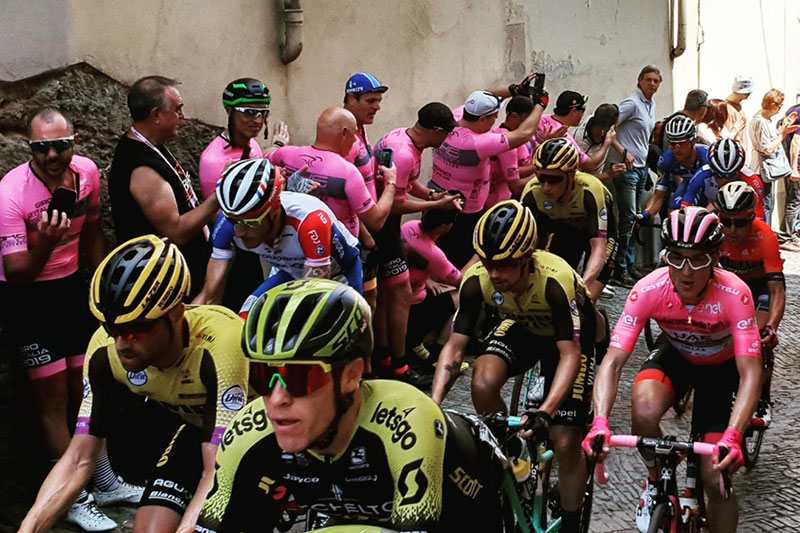 Giro d'Italia con Andrea Tonti di Bike Division